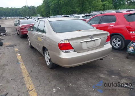 2005 Toyota Camry Xle from USA, damaged, VIN 4T1BE32KX5U088853